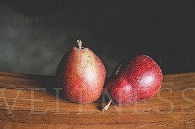 Red Pears Still